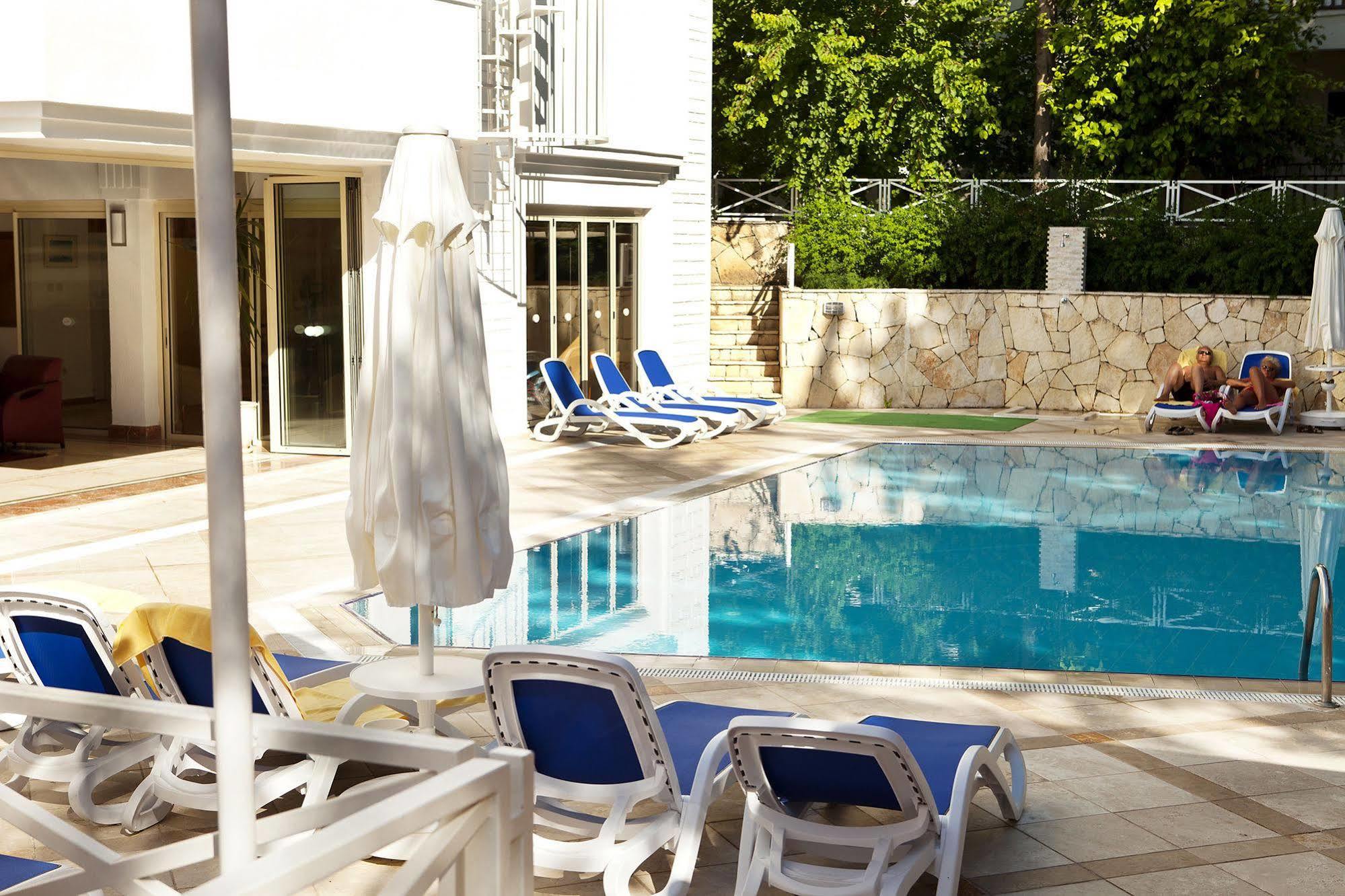 Villa Adora Beach Side Kültér fotó