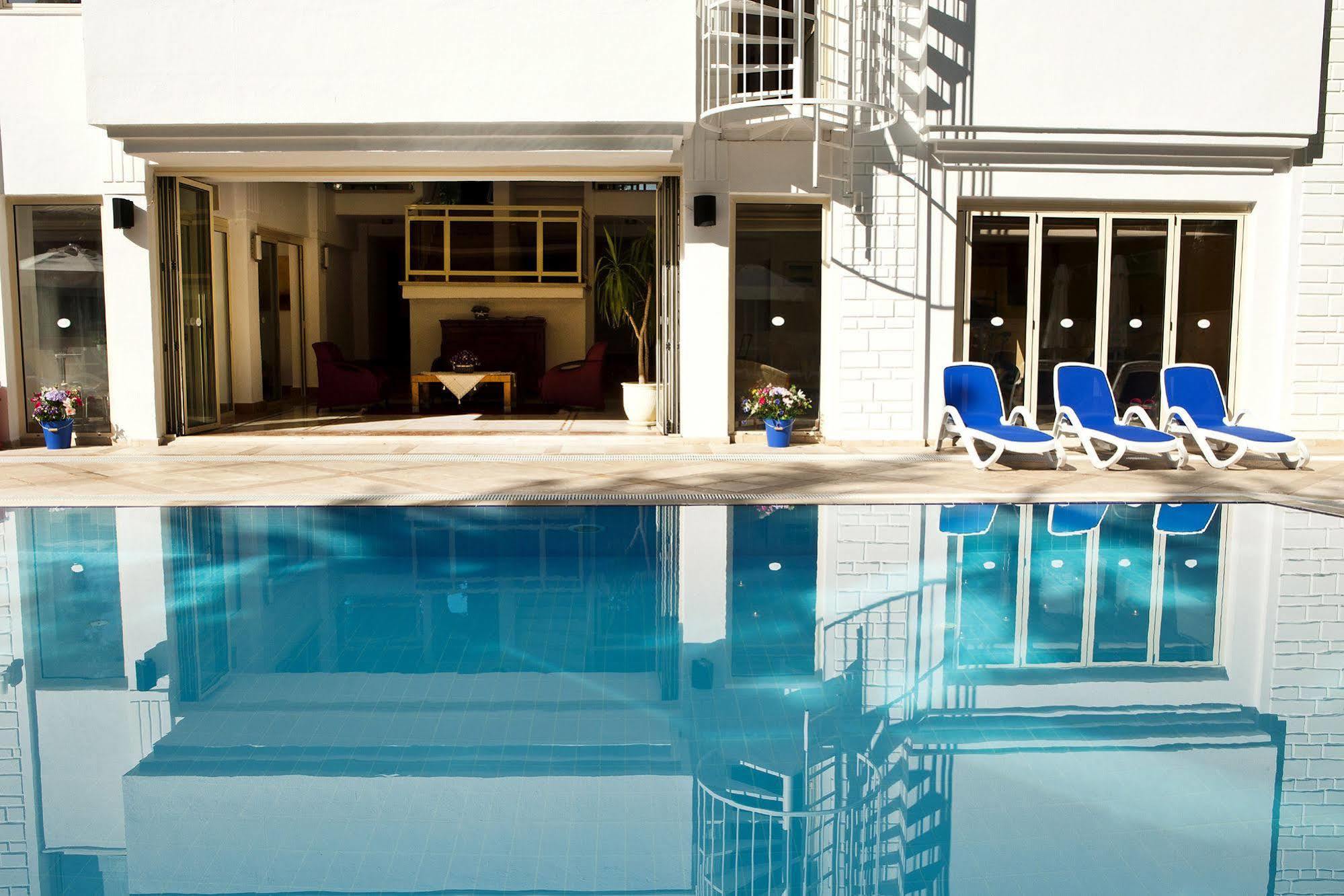 Villa Adora Beach Side Kültér fotó