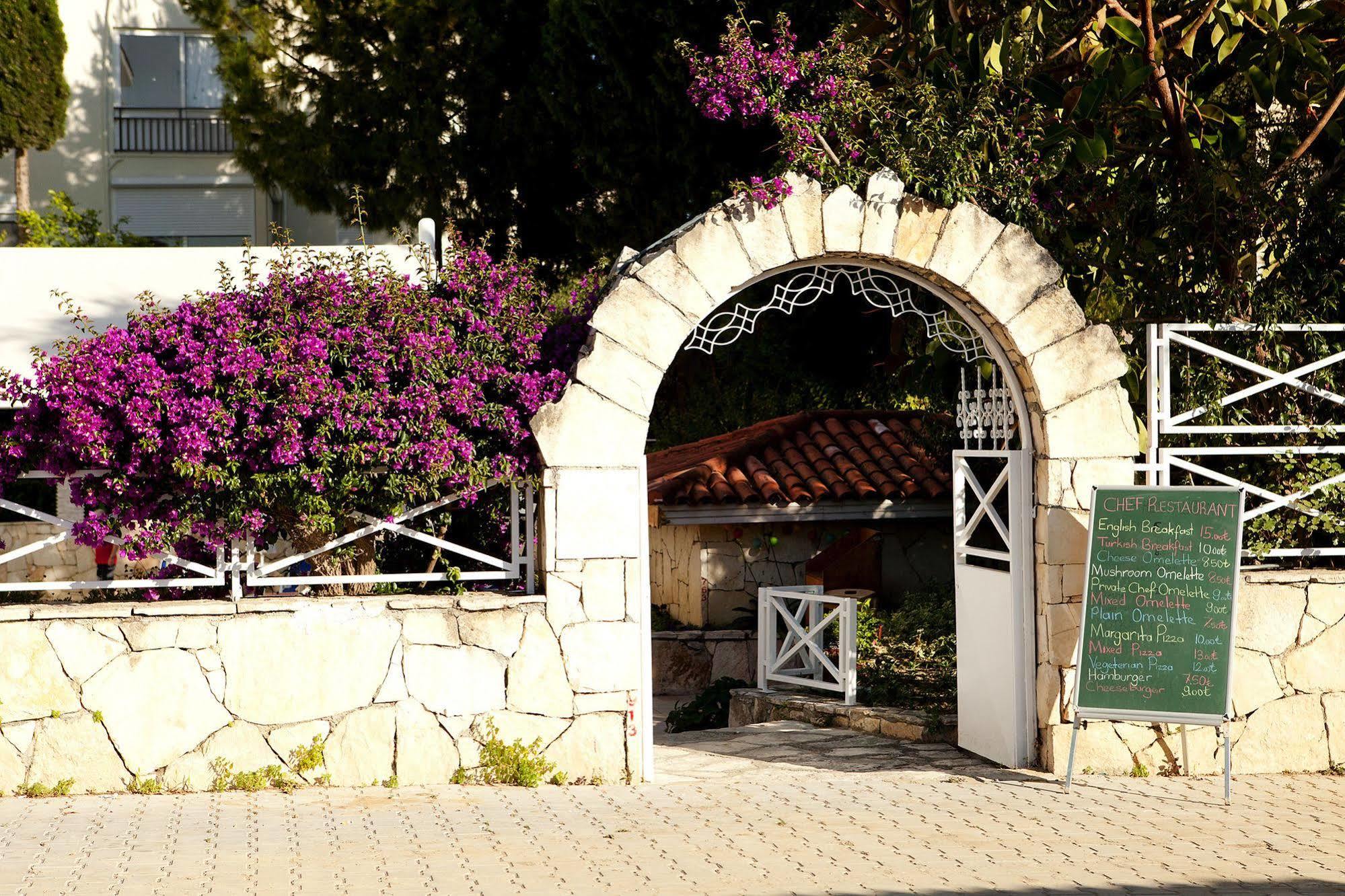 Villa Adora Beach Side Kültér fotó