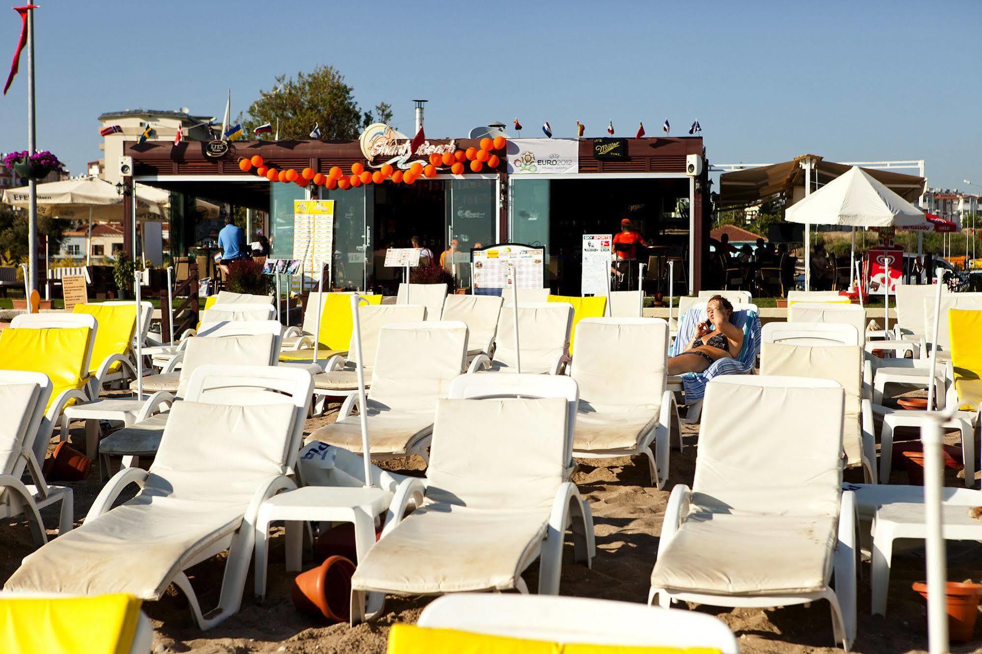 Villa Adora Beach Side Kültér fotó
